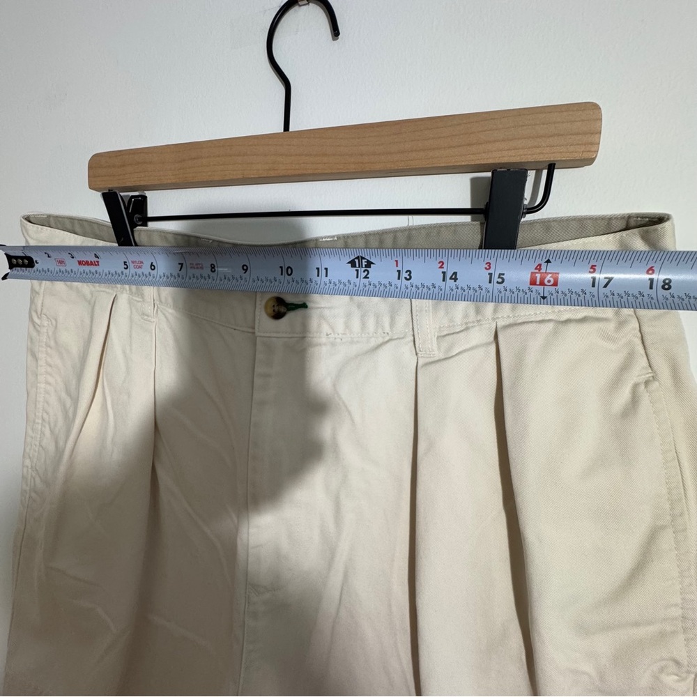 Tommy Hilfiger Khaki Pleated Cotton Shorts Size 38 - Picture 7 of 11